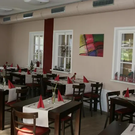 Гостевой дом Gasthaus-pension Schwarzer Graf 3*