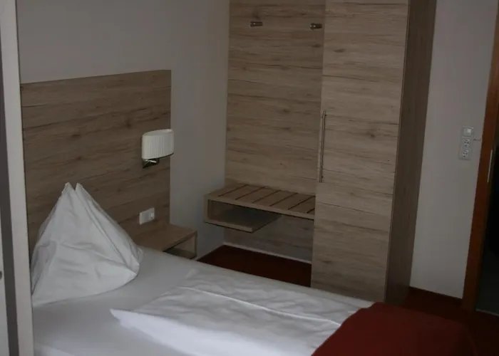 Gasthaus-pension Schwarzer Graf بيت ضيافة فينديشغارشتن